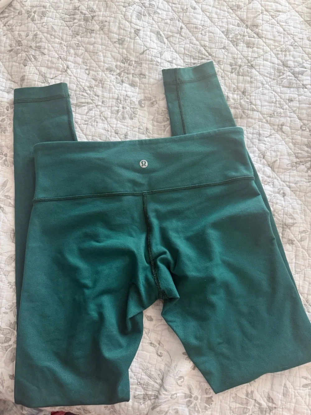 Lululemon leggings teal size 6 / not sure style some wear see pics - Picture 5 of 7